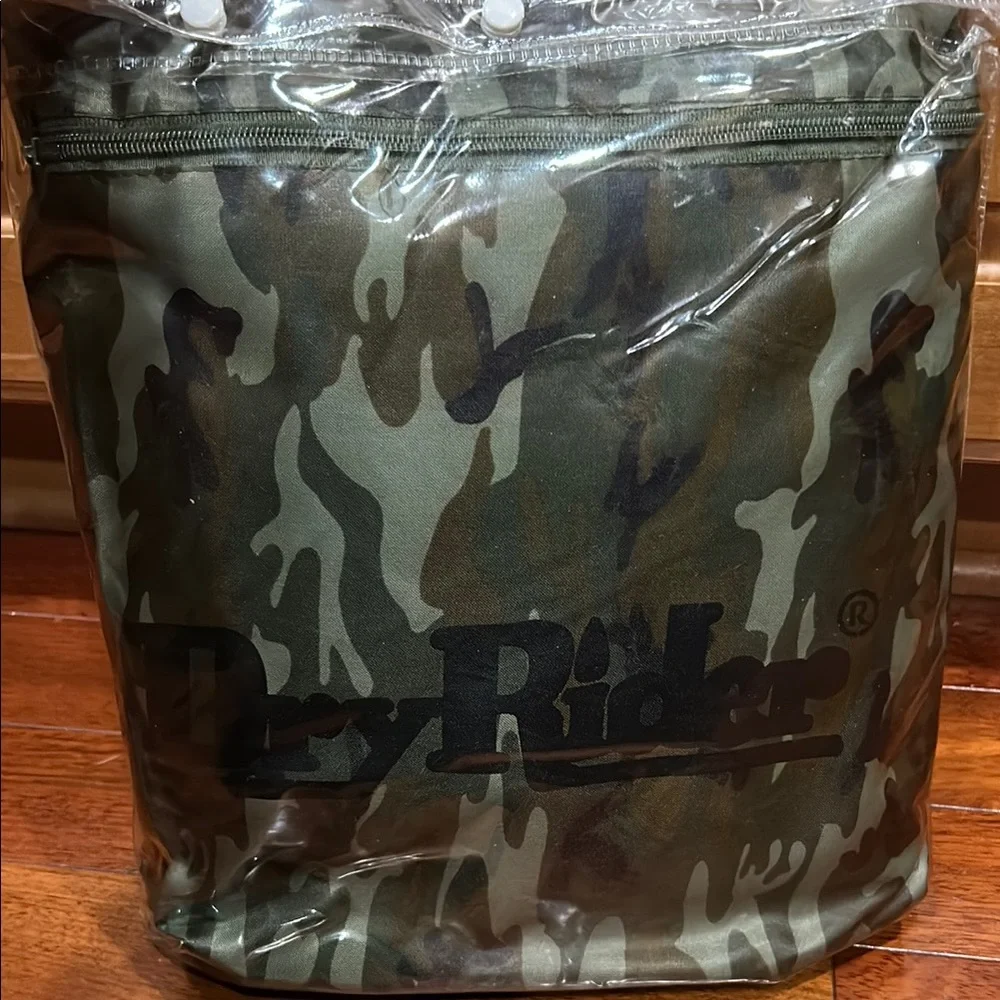 Dry-Flyers ATV Cover in Camouflage and Olive Green